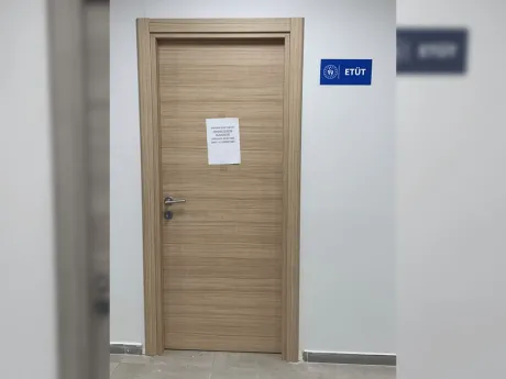 yangına dayanıklı yurt kapısı